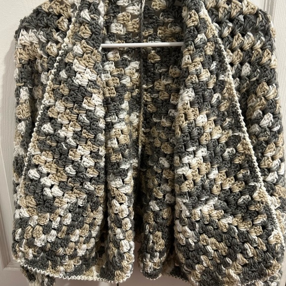 Hand made Granny hexagon sweater - Picture 3 of 5